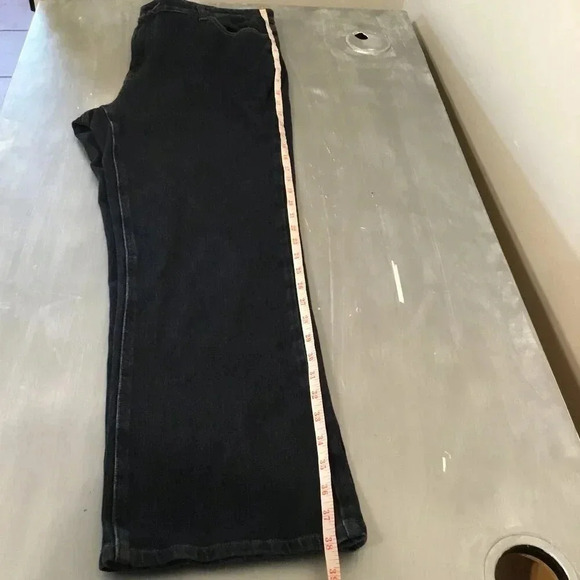 LL Bean Classic Fit Women's Size 16 Blue Denim Jeans Item 275491 - Picture 8 of 12